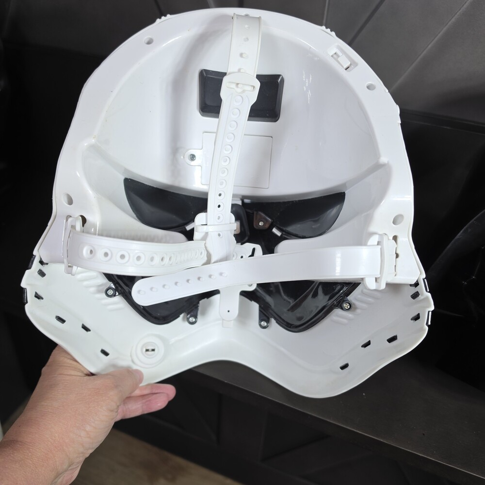 Star Wars Masks Darth Vadar, Chewbacca, Storm Trooper 3 Masks - Picture 5 of 9